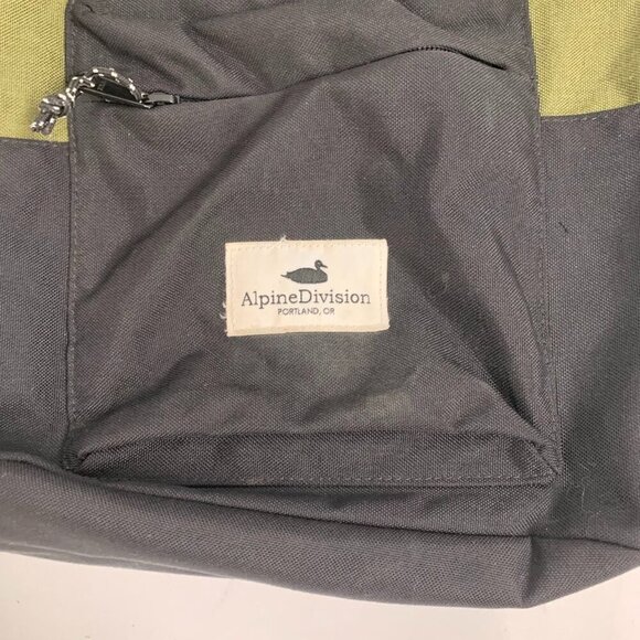 Alpine DIvisions Adults‎ Rockaway Ripstop Adjustable Strap Clip Backpack - Picture 4 of 14